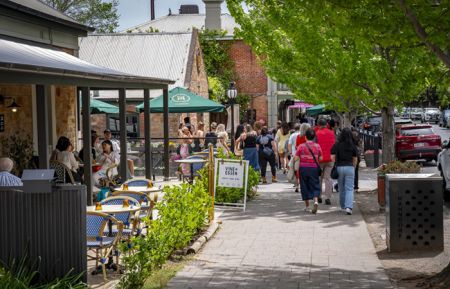 Hahndorf Main Street with Tourists